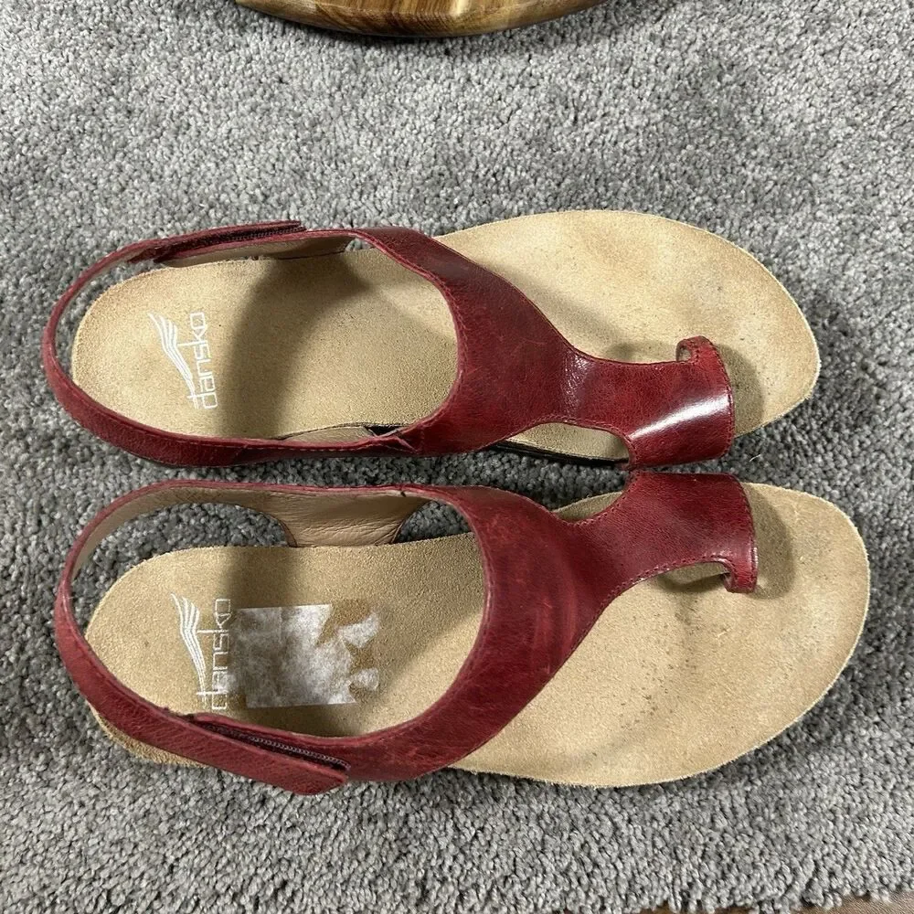 Dansko Reece Women's Size EU 38 Cinnabar Waxy Red Leather Toe-Loop Sandals Used